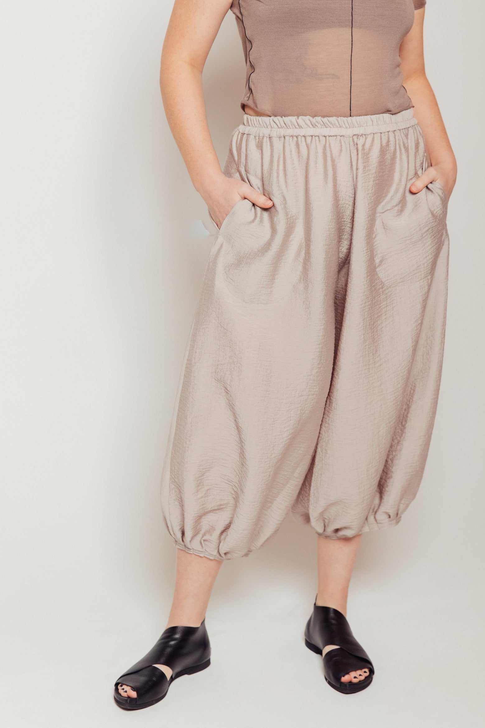 Japanese Modal & Nylon Hand-Pleated Tulip Pant