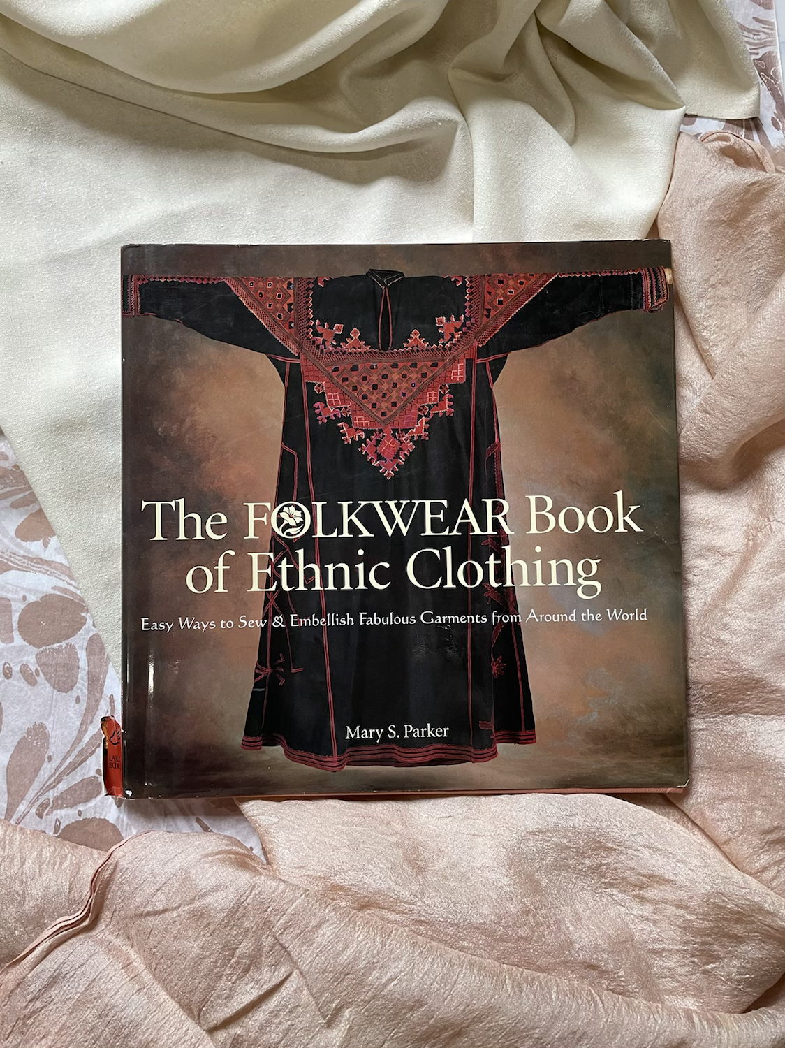 The Folkwear Book of Ethnic Clothing