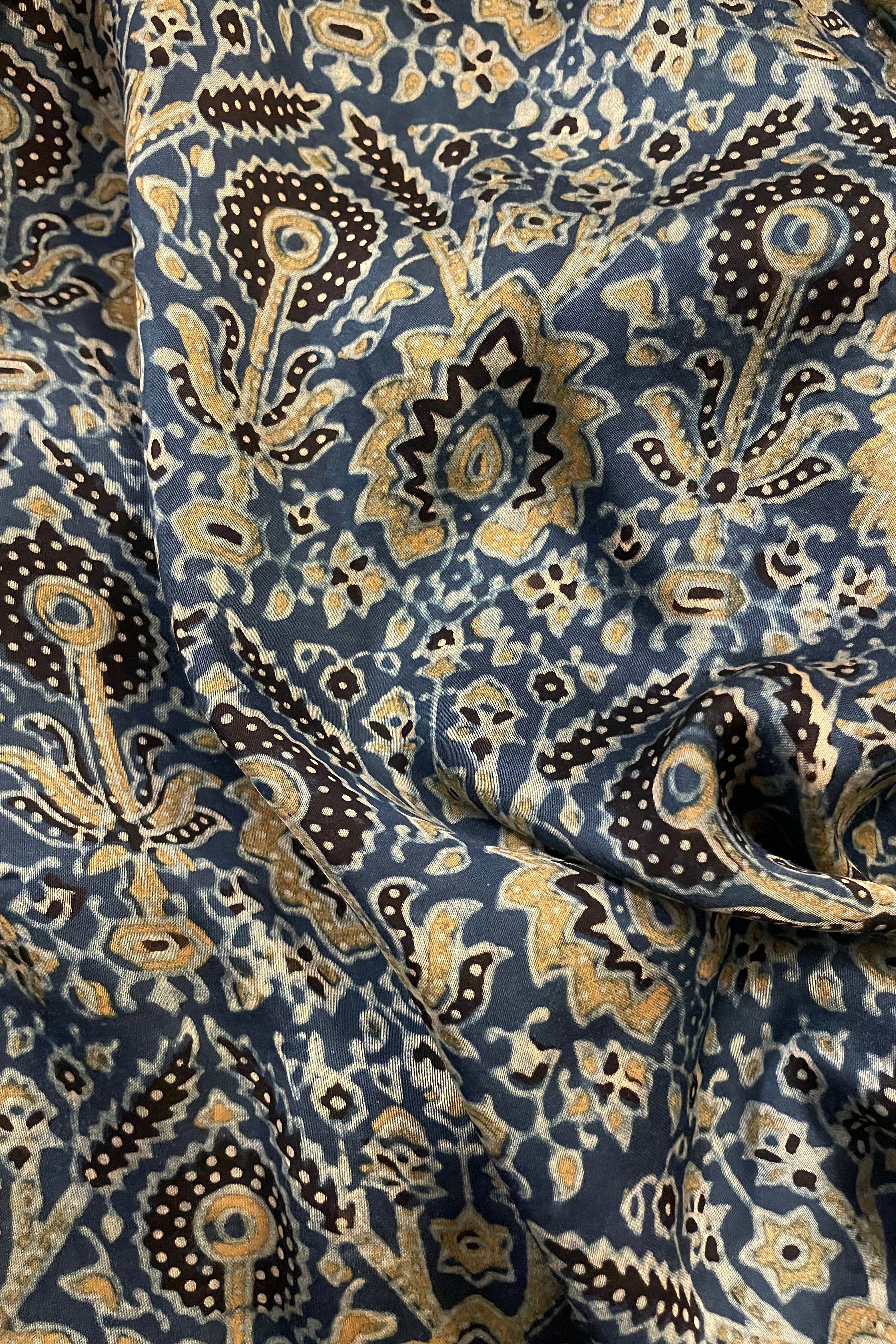 Block-Print Modal & Silk Crinkle Crop Blouse