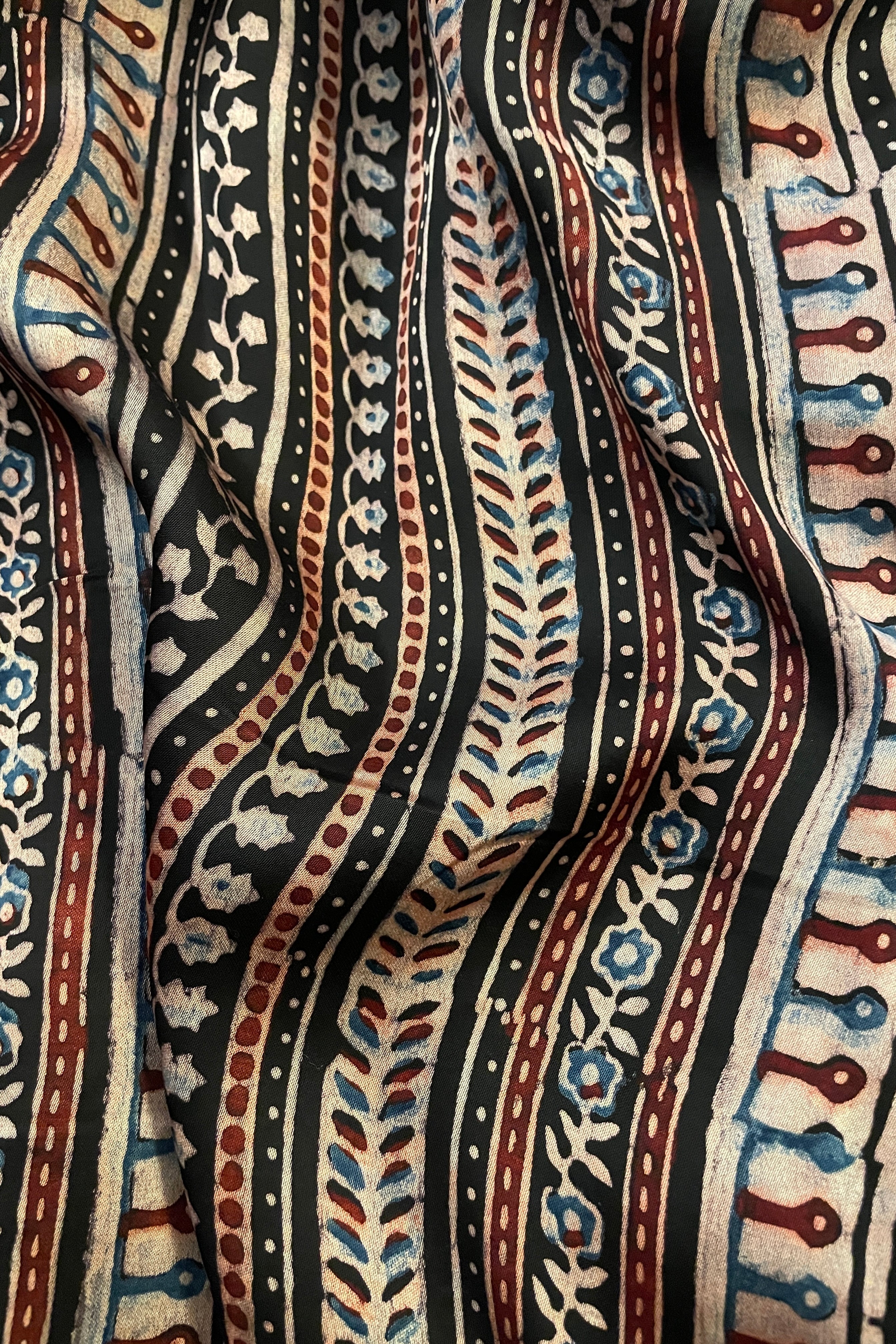 Block-Print Modal & Silk Crinkle Crop Blouse