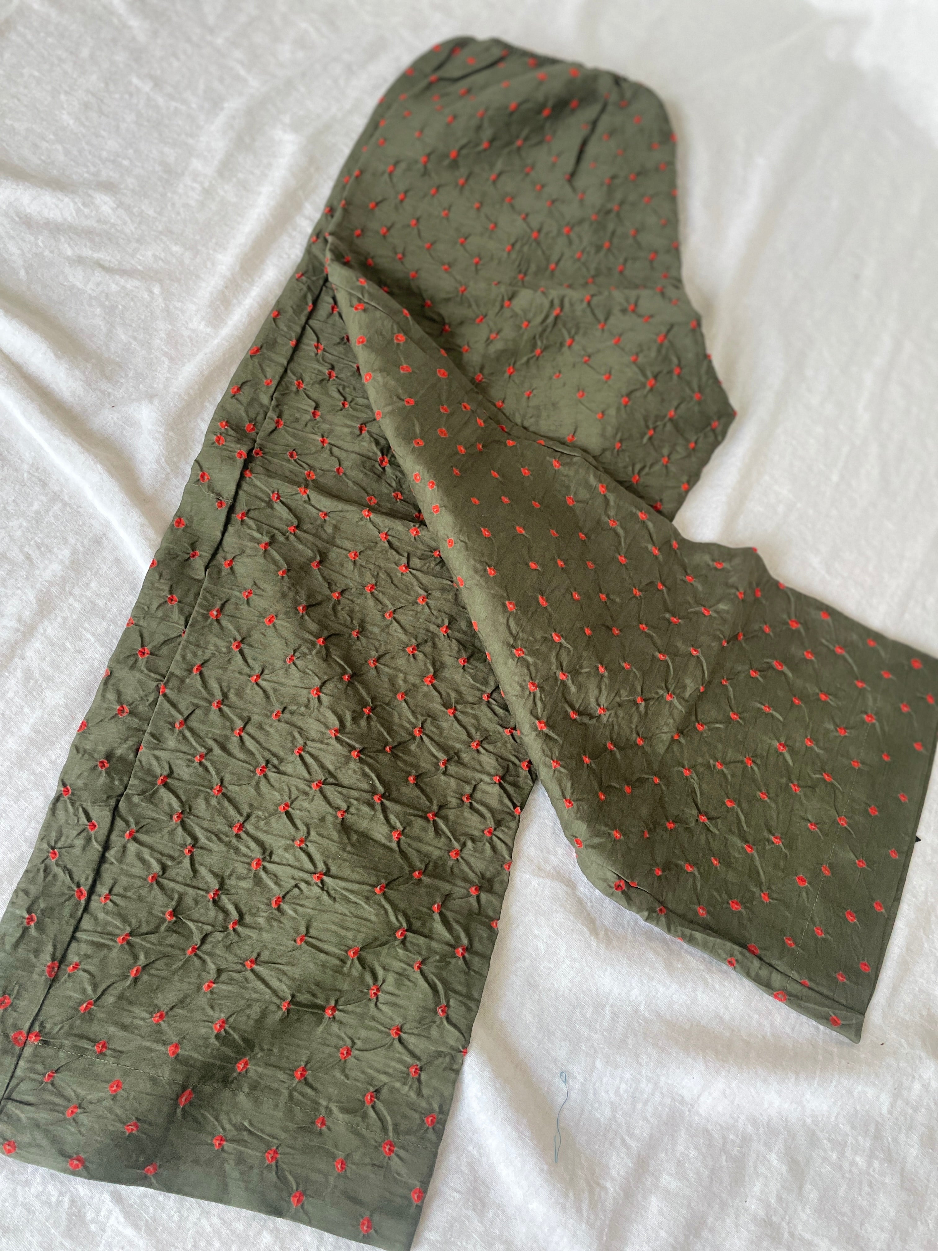 Simply Pant, Olive Dot, Size XL